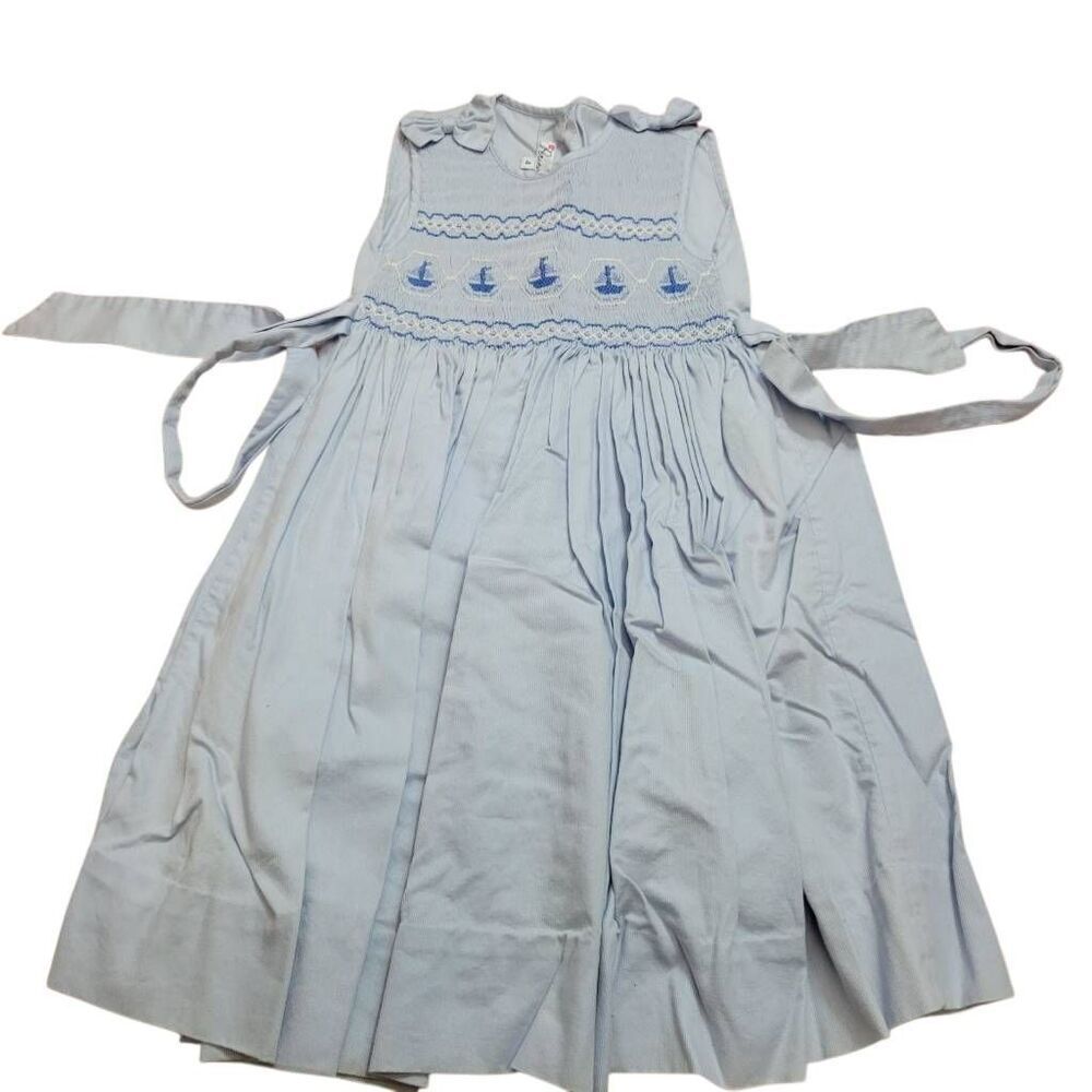 Pervenche sailboat smocked dressed 4